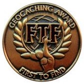 Geocaching Award - First To Find GeoPin Antik Gold.jpg